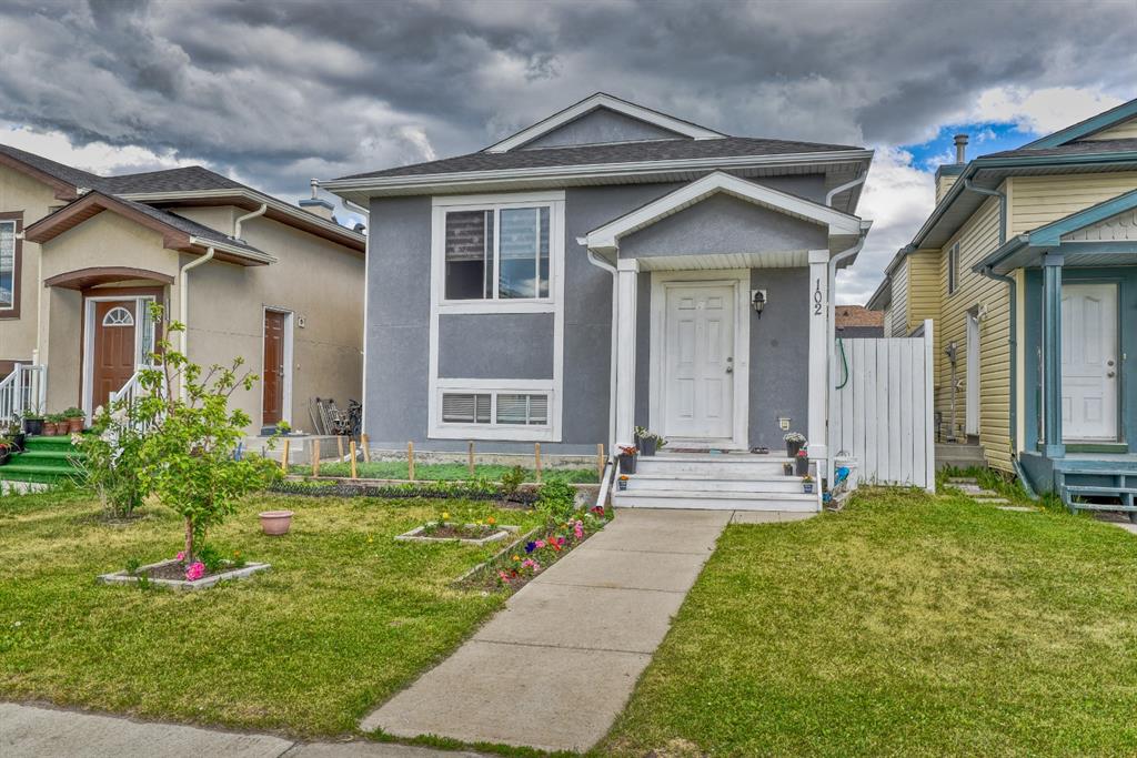 Main Floor 3 Bed - 1.5 bath